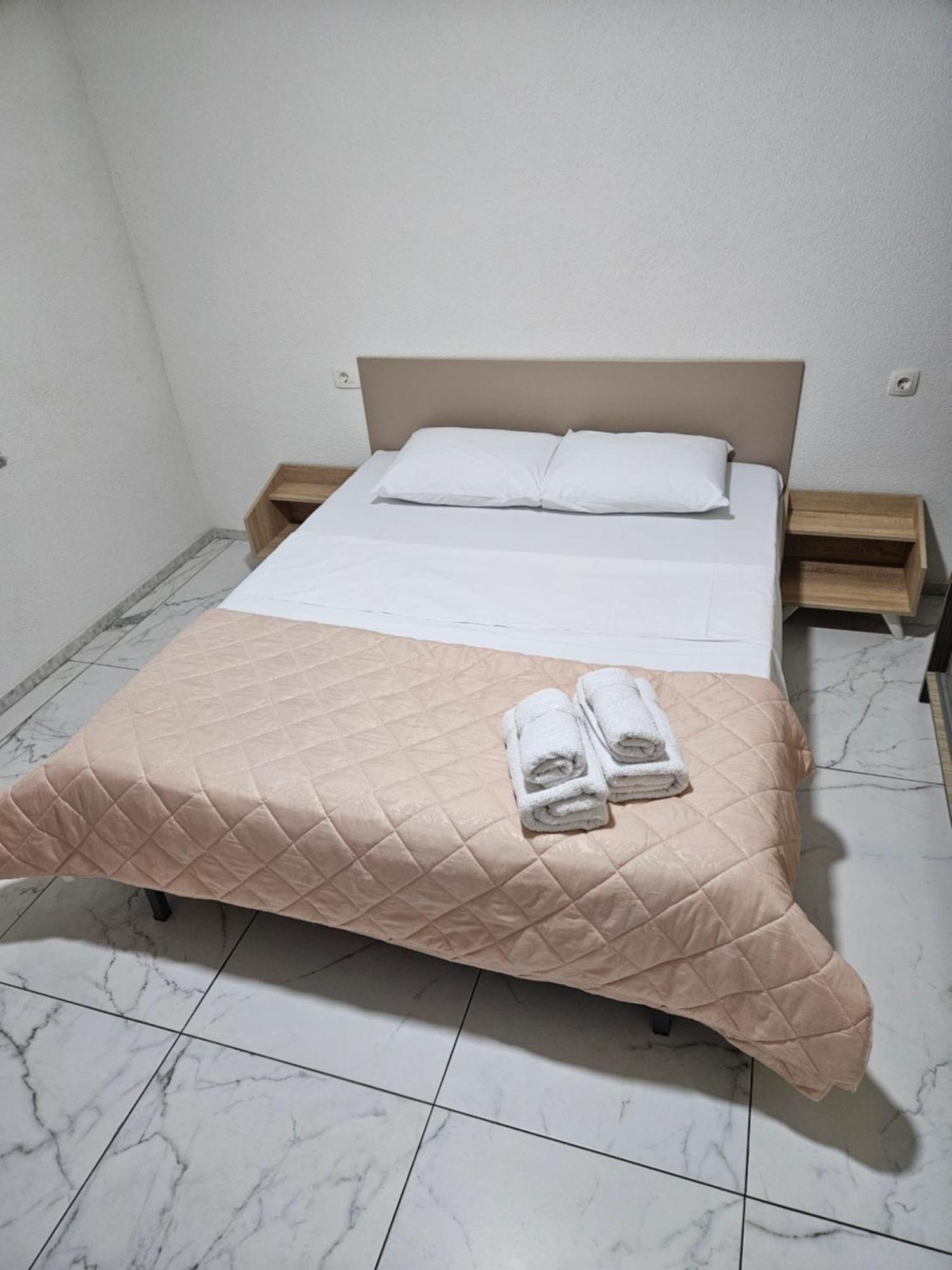 Unique Apartmens City Center Bitola Ngoại thất bức ảnh