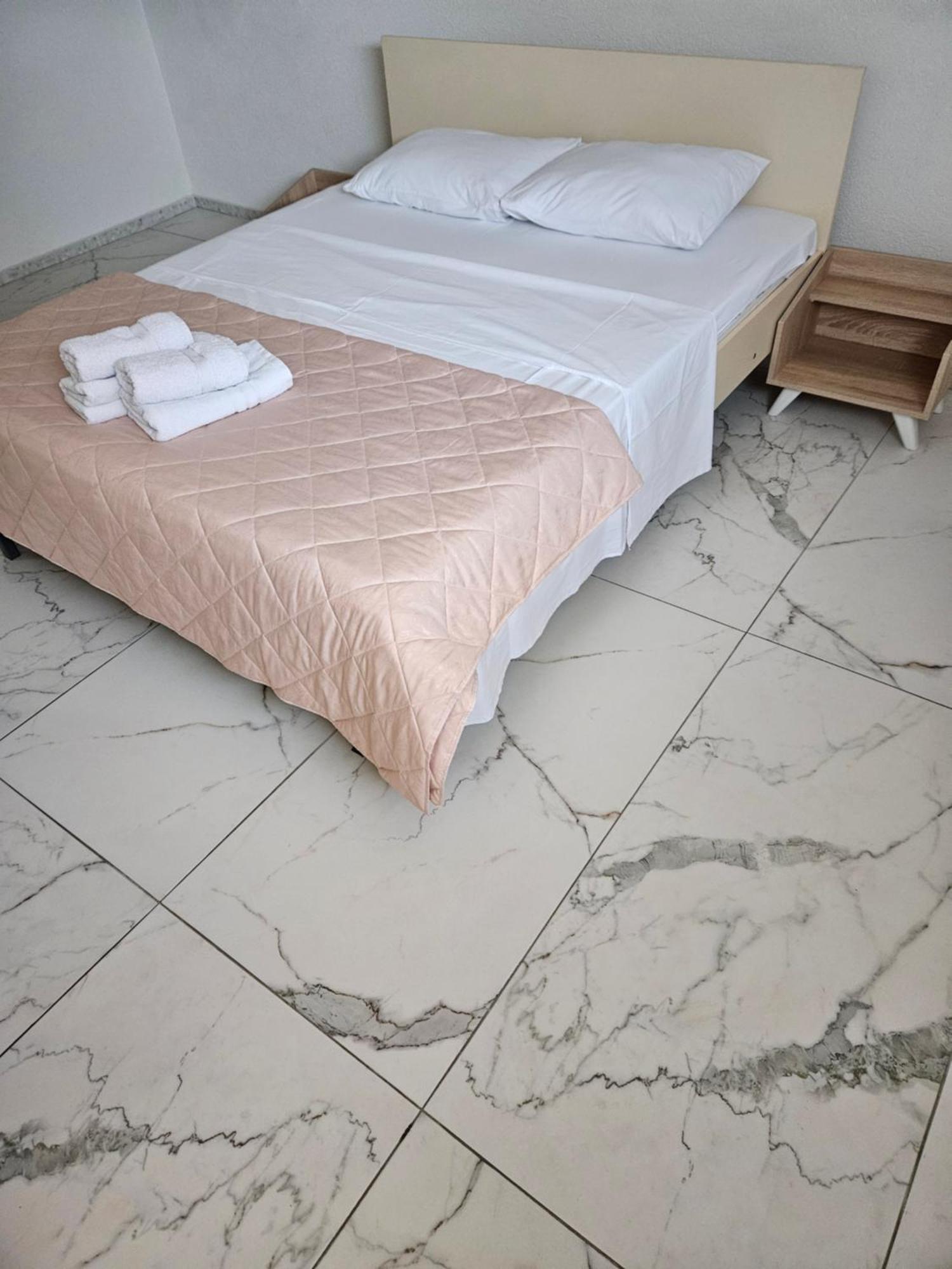 Unique Apartmens City Center Bitola Ngoại thất bức ảnh